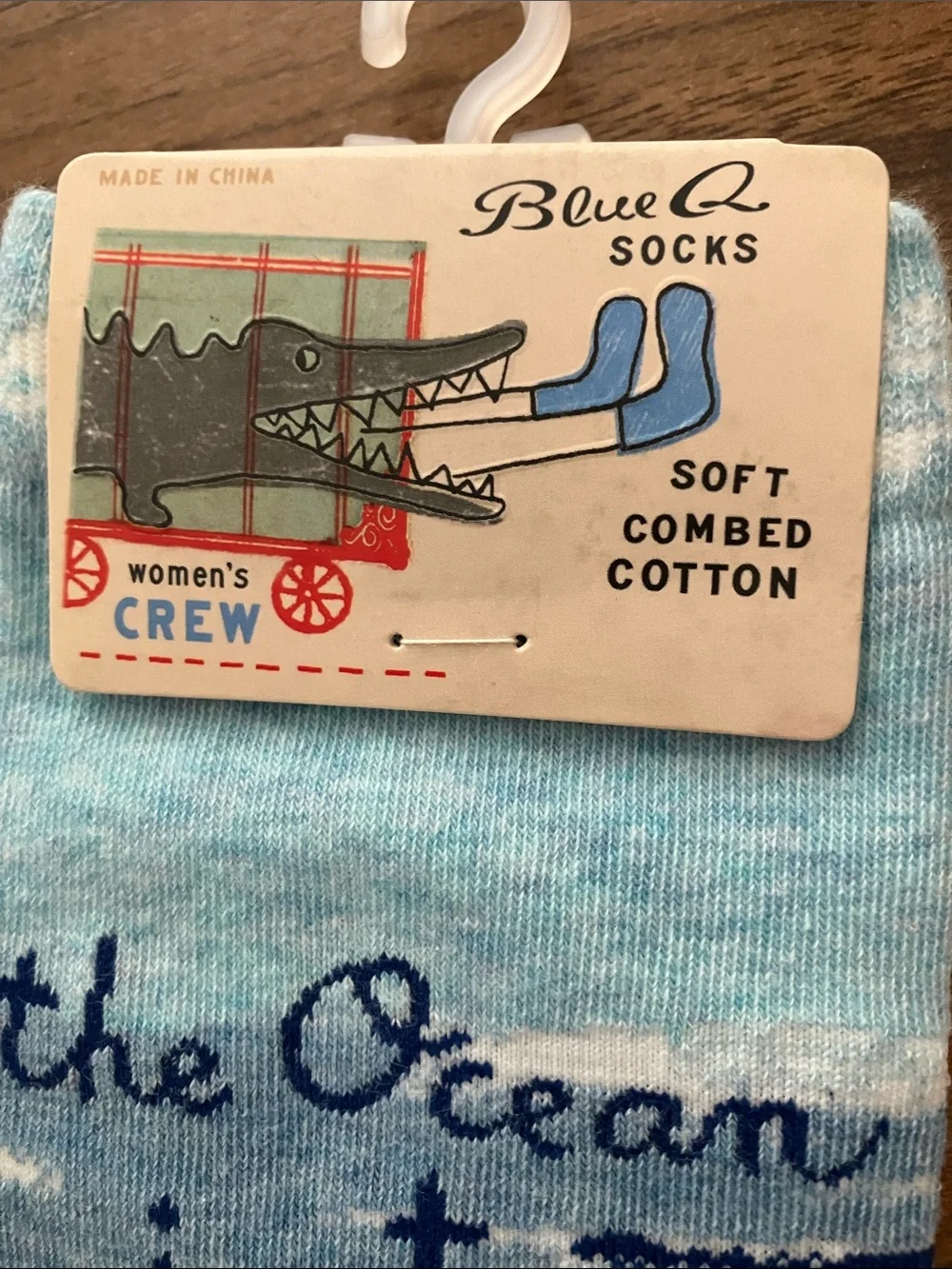 Blue Q socks ocean beach Sz 5-10 women’s nwt
